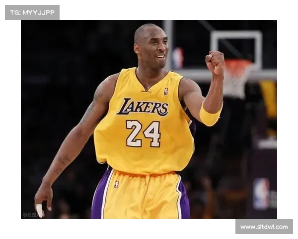 汤姆森畅谈：科比的影响力与与克莱共度篮球生涯的美好愿景(科比和汤普森)