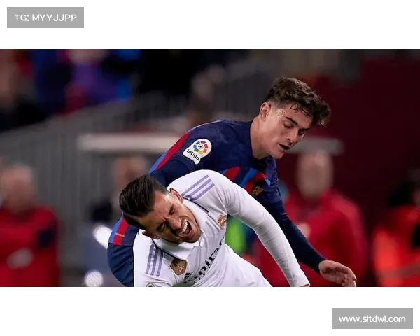 西甲再度演绎传奇:皇马与巴萨的世纪对决 西甲再度演绎传奇:皇马与巴萨的世纪对决