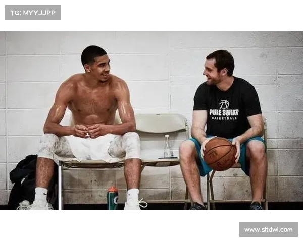 调整总决赛前球员能力值:塔图姆进阶至欧文和杰伦迎来加成,竞争态势愈加激烈 调整总决赛前球员能力值:塔图姆进阶至欧文和杰伦迎来加成,竞争态势愈加激烈