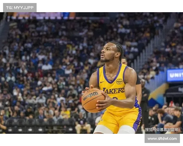 从皮尔斯的视角看布朗尼：绿军位选择值得尝试吗？(布朗尼什么水平)